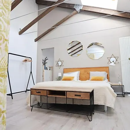 Apartment Moft Loft. Lovely, Comfy Apartment. *