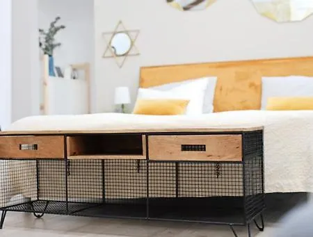 Daire Moft Loft. Lovely, Comfy Apartment. *
