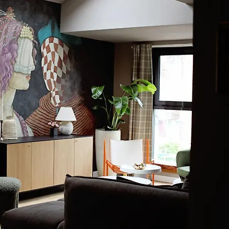 Moft Loft. Lovely, Comfy Apartment. Daire